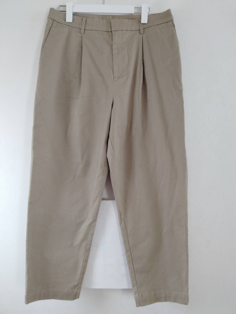 大きいサイズユニクロパンツ 美品一回着用★★ベージュ ウェスト73cm XL拍卖