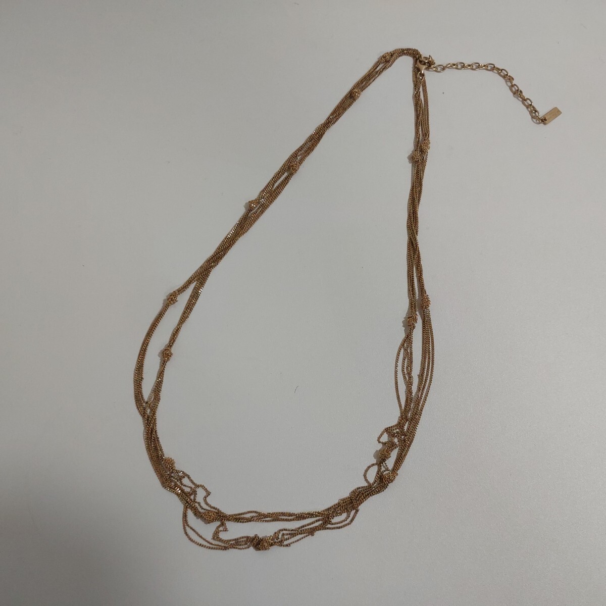 サンローラン ロングネックレス 多重チェーン メタル ゴールド拍卖