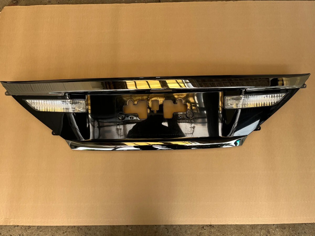 トヨタ ANH20 リアガーニッシュ拍卖