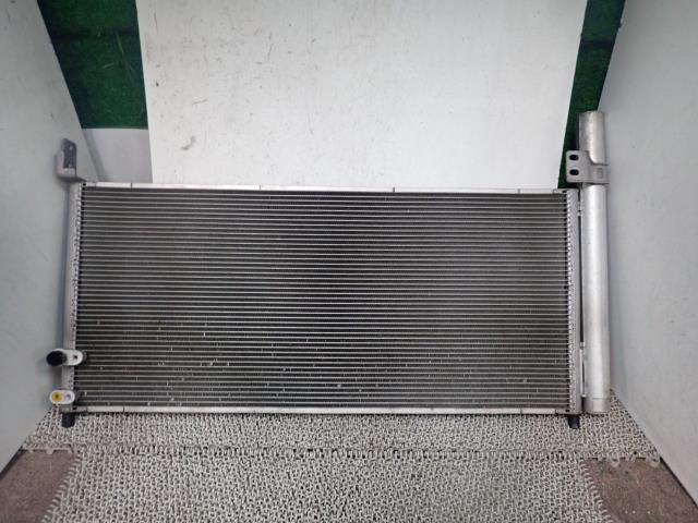 プリウスα DAA-ZVW41W コンデンサー 3R3 88460-47170拍卖