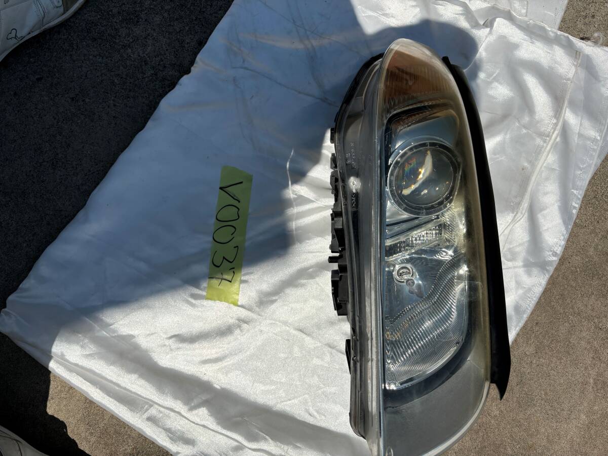 Volvo ボルボ V70 BB系 HID 純正ヘッドライト 右 31214171 V0037拍卖
