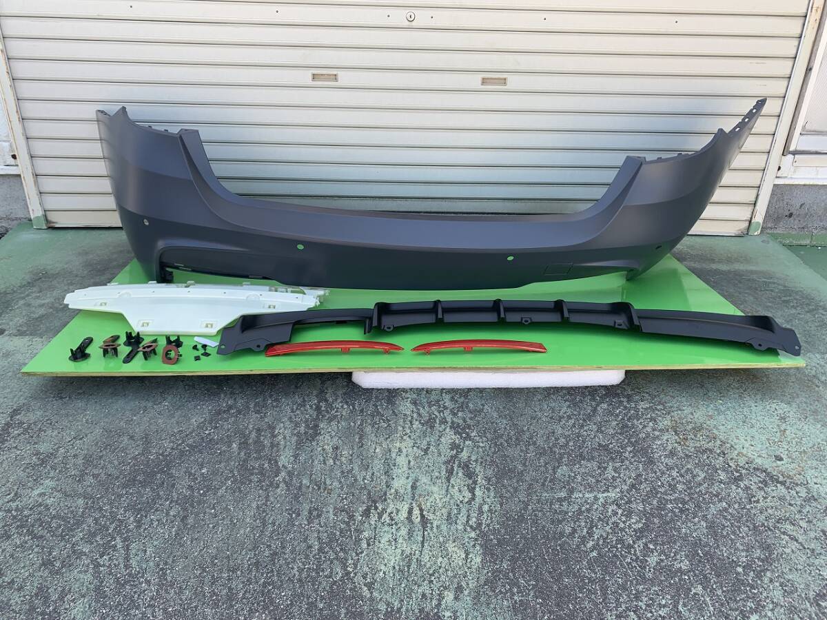 【新品】社外 BMW 3シリーズ F31 Mパフォーマンス仕様 リアバンパー Y0216-5拍卖