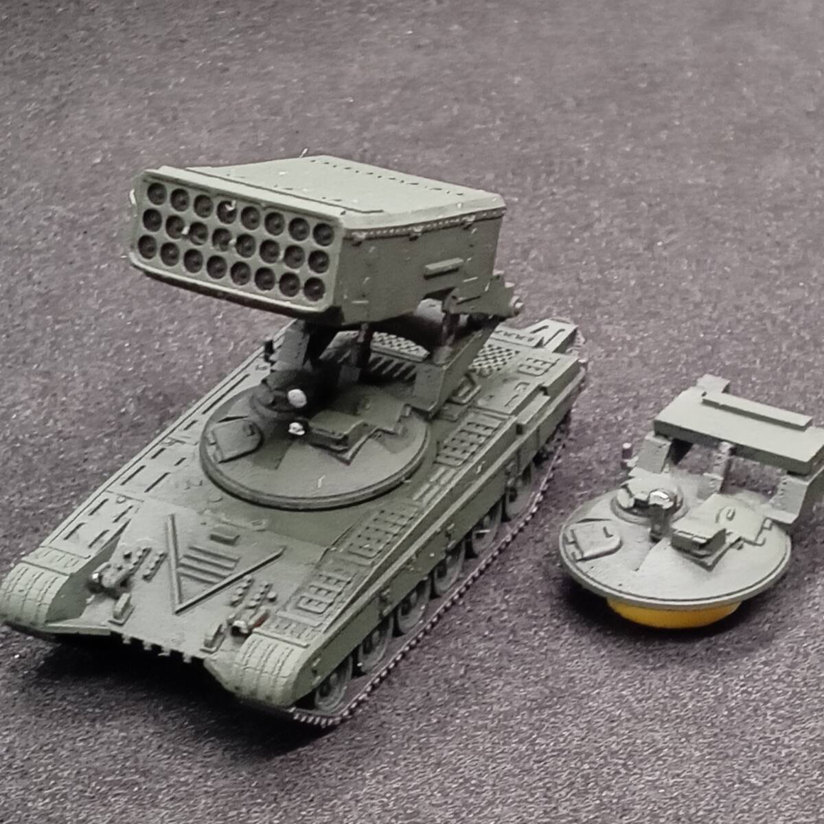 ●完成品1/144 TOS1多連装ロケット自走砲,”地獄の業火を叩き込む!”,ロシア,ソ連,現代,Blitz144製,自作ver拍卖