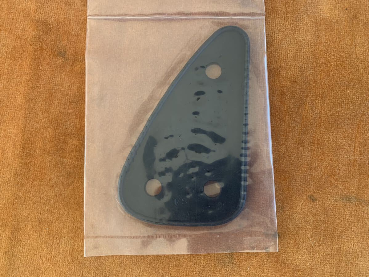 1960-66 Chevrolet シボレートラックGMCトラックエクステリアミラーアームガスケット右用。 ドアミラーアームガスケット拍卖