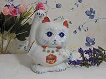 水晶パワーストーンを持った合格招き猫(小)・右手を挙げた合格招き猫・幸福、開運、Japanese Gift・金運アップ拍卖