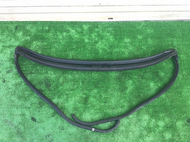 EA11R カプチーノ F6A (N) フロントウィンドウ ウェザーストリップ 拍卖