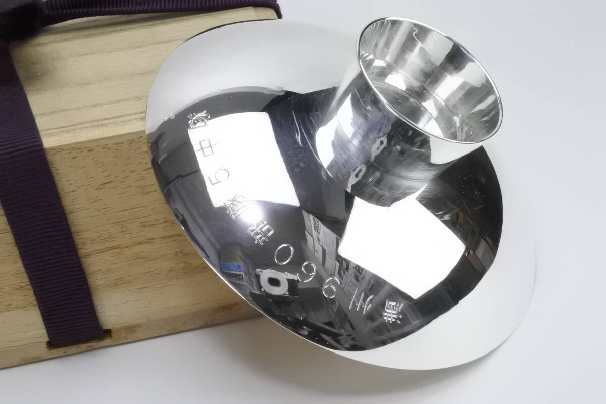 ☆☆☆ 純銀1000製 95g 満州960部隊5中隊銀杯 純銀刻印 造幣局刻印あり 稀少品拍卖