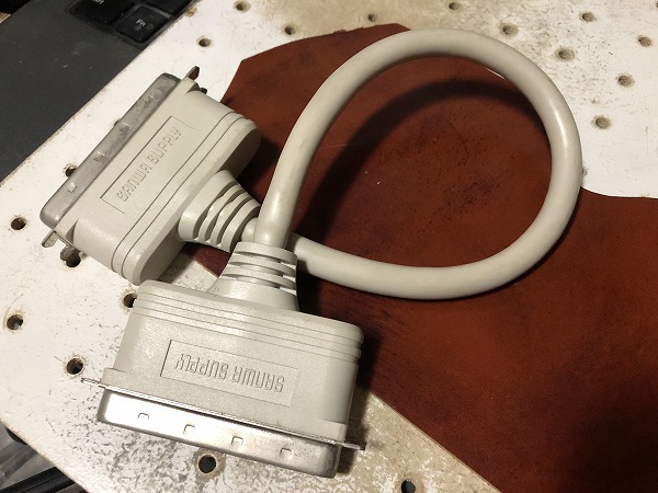 動作確認済 サンワサプライ KB-SCC03 フルピッチ50ピン SCSIケーブル 約30cm 外付けフロッピー (CA240623)拍卖