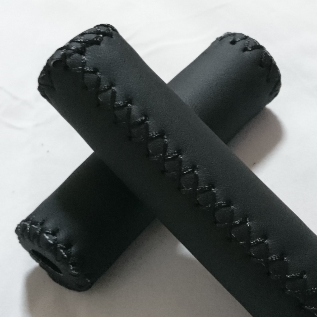 ハンドルバーグリップ レザータイプ 合成革 ソフトグリップ 黒拍卖