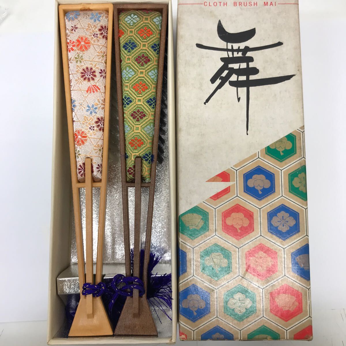 35292-10 0628Y 昭和レトロ 西陣織 エチケットブラシ 2本セット 洋服ブラシ拍卖