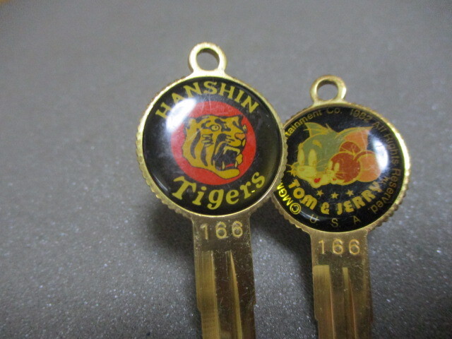 MAZDA マツダ サバンナ RX-7 ファッションキー ブランクキー スペアキー 阪神タイガース・トムとジェリー M166 2本 旧車 当時物 未使用拍卖