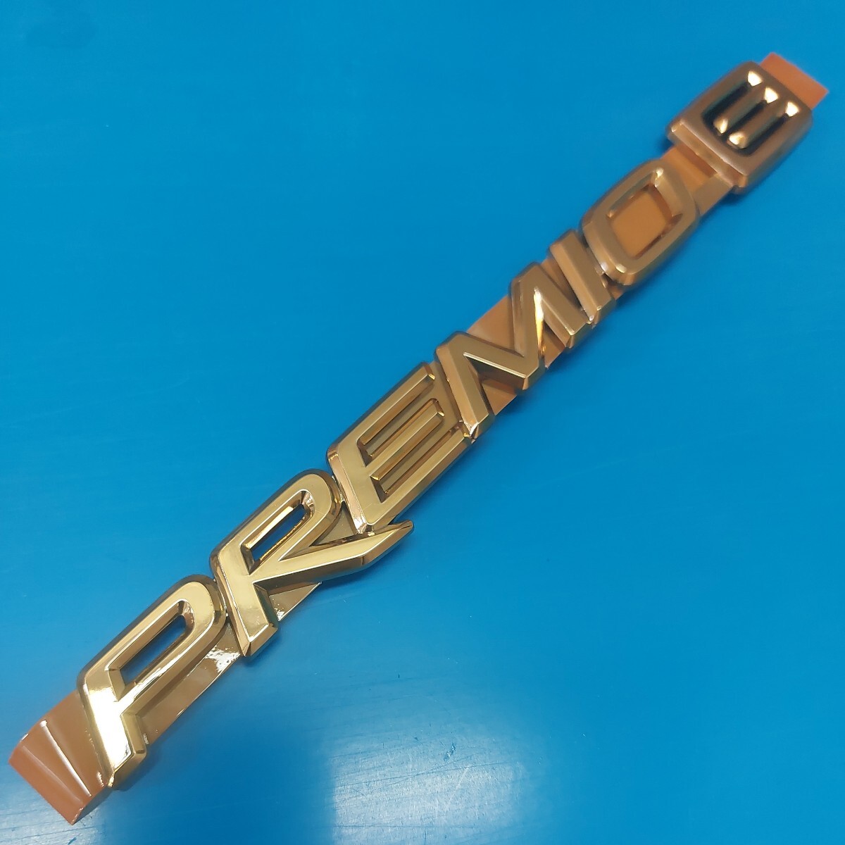 新品未使用 TOYOTA PREMIO E GOLD EMBLEM トヨタ プレミオ ゴールドエンブレム VIP LUGUXUY CUSTOM ビップ ラグジュアリー カスタム拍卖