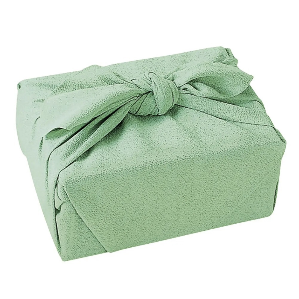 色がきれいなちりめん 無地 ふろしき「れたす色(若草)」中巾 約45cm(袱紗としても使える大きさ) y26-034107拍卖