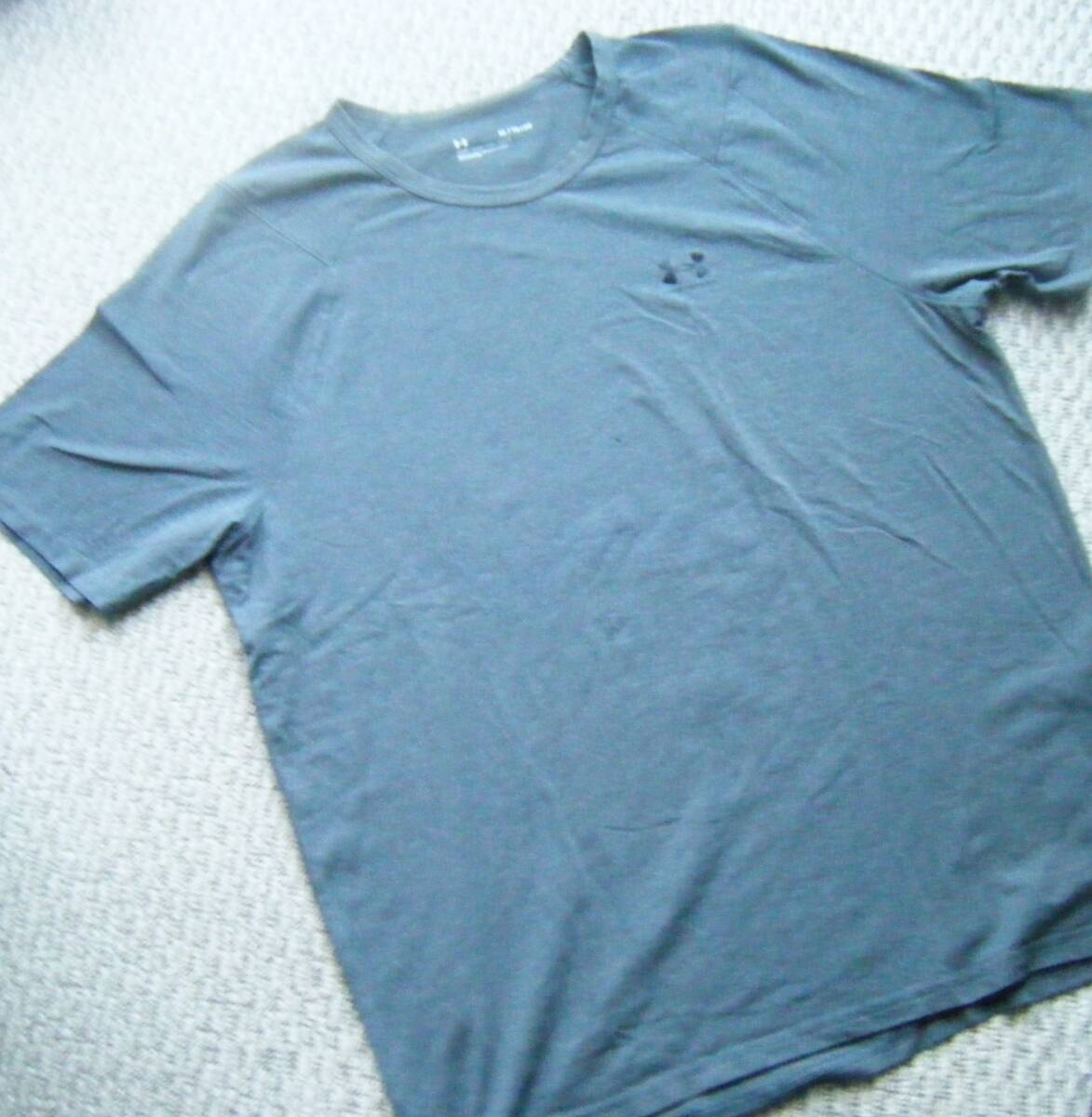 ☆UNDER ARMOURアンダーアーマー 半袖Tシャツ グレー系 XLサイズ拍卖
