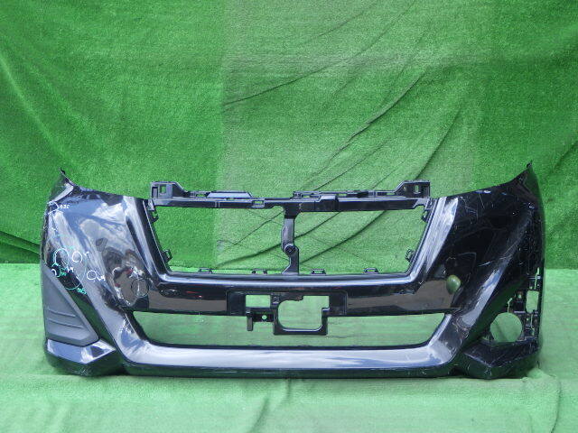 M900A M910A 前期 ルーミー 純正フロントバンパー 右ホールカバー付き 黒 52119-B1280拍卖