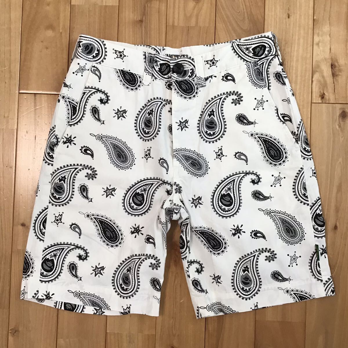 APE FACE ペイズリー柄 ハーフパンツ Sサイズ a bathing ape BAPE shorts エイプ ベイプ アベイシングエイプ ショーツ NIGO w35拍卖