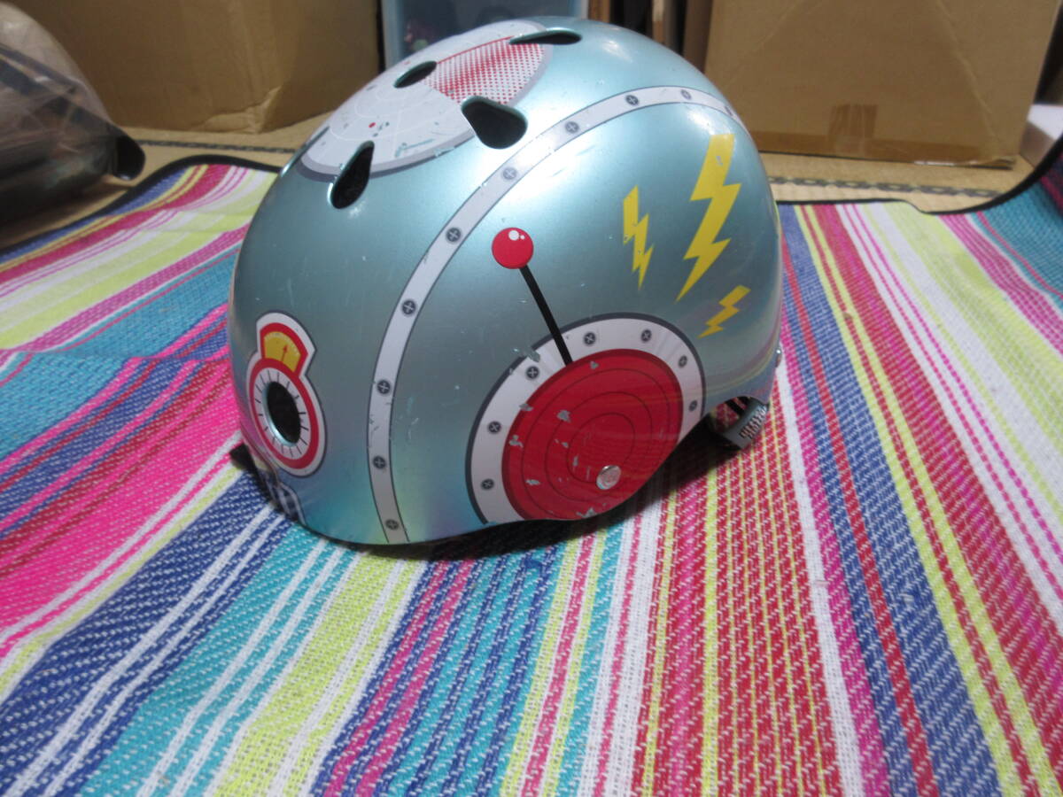 R060610 「USA/NUTCASE ナットケース 子供用ヘルメット 反射付 サイズXS48-52㎝」 保管品 USED 経年劣化 使用傷あり拍卖