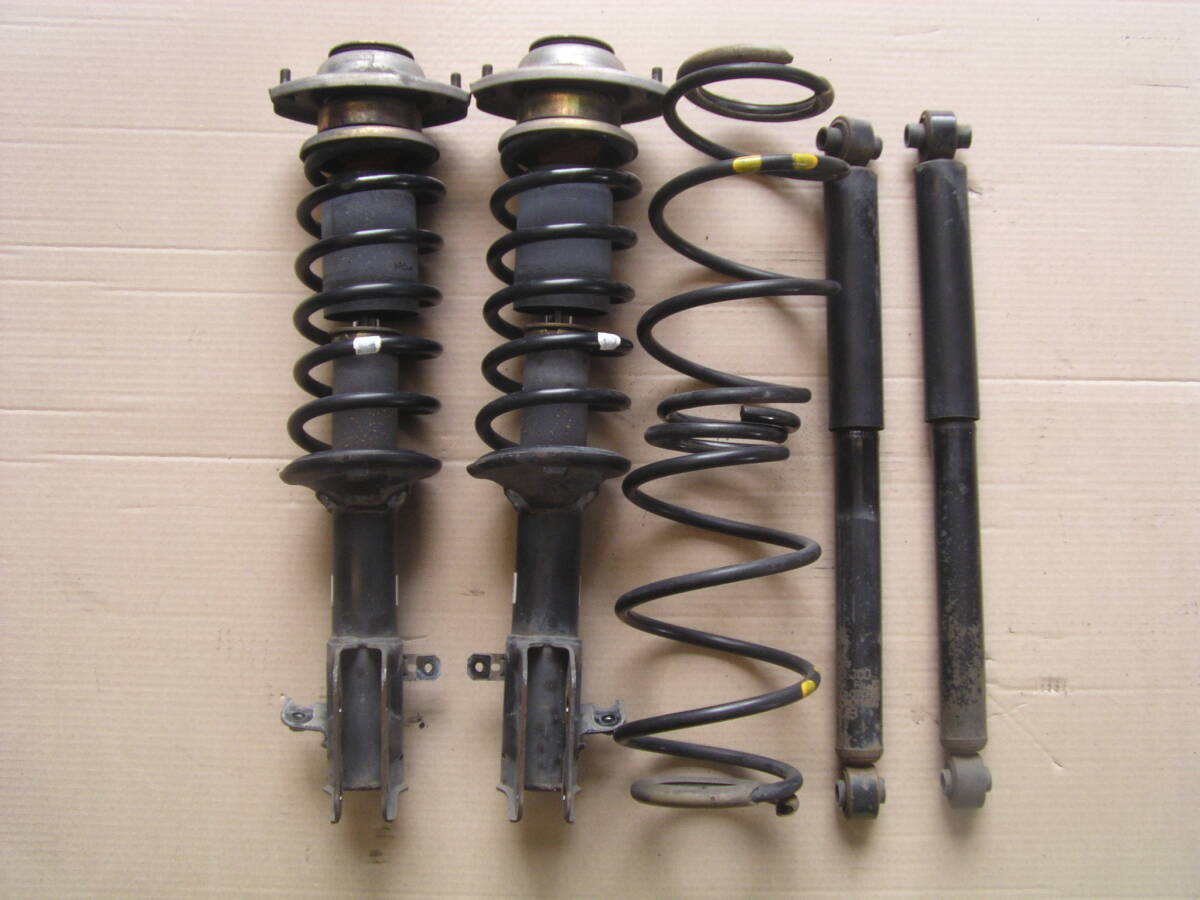 ☆ MG22S モコルージュ ストラット ショック 一台分セット拍卖