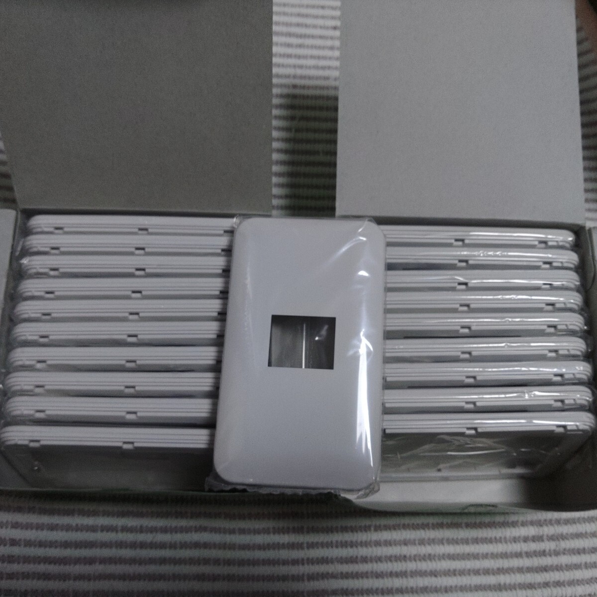 パナソニック コスモワイド WTF7001w ラウンド1個用プレート 20個から 拍卖