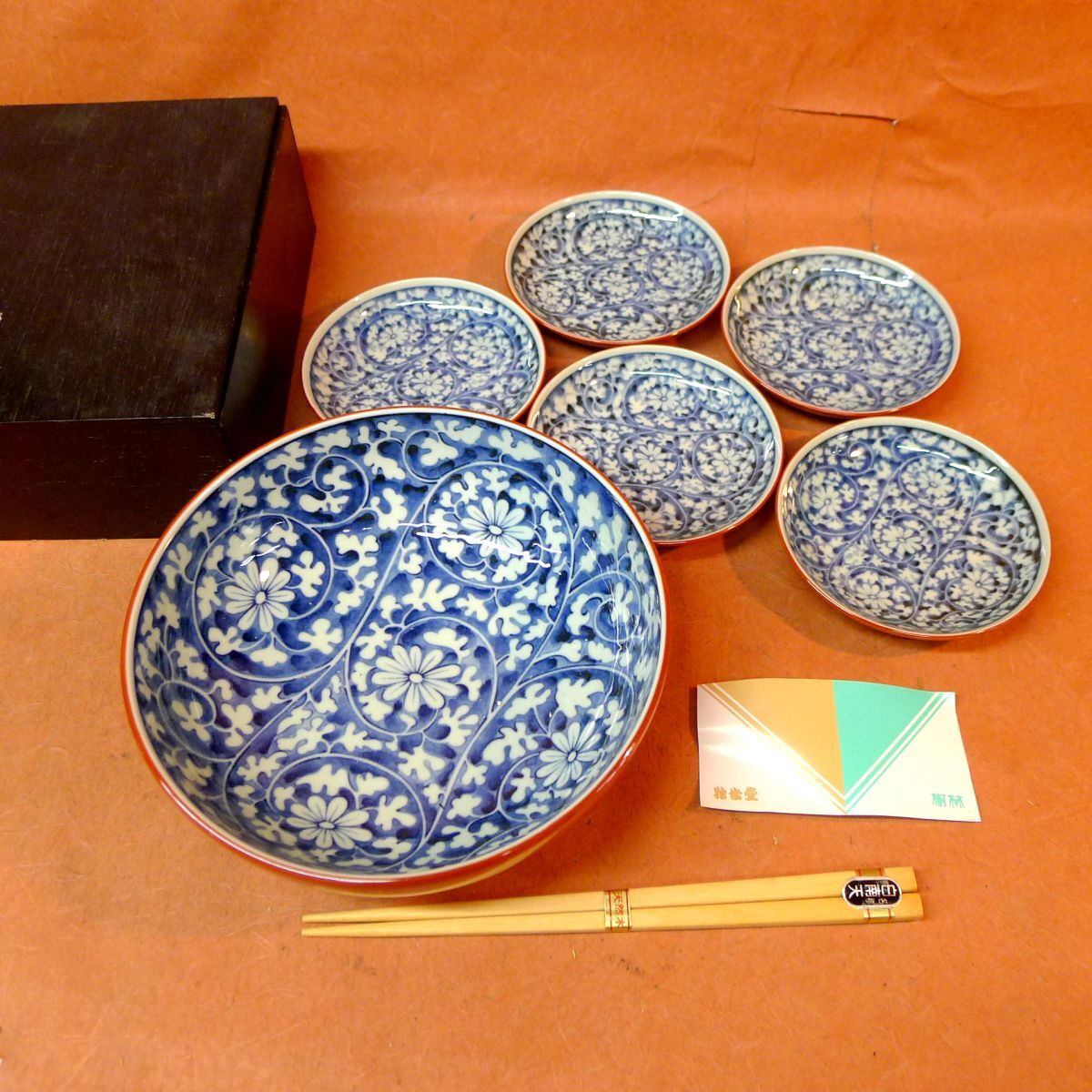 f★115 染付 草花文 中鉢6.5寸 小皿4寸 5客 箸 独歩堂 樹林 共箱付 骨董 アンティーク/80拍卖