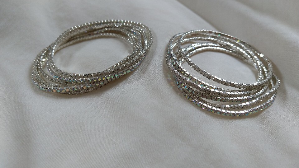 オーロラストーン&クリアストーン6連バングル(両手分) 新品未使用 試着のみ拍卖