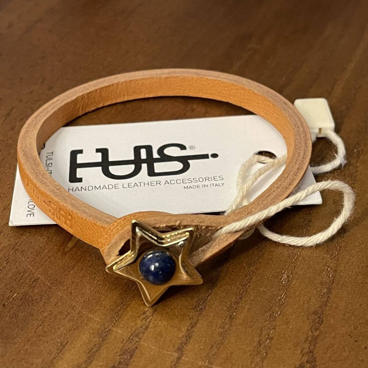新品 MADE IN ITALY製 TULSI STELLA OG LAPIS ラピスラズリ × イエローゴールド ハンドメイド レザーブレスレット ナチュラル Sサイズ拍卖