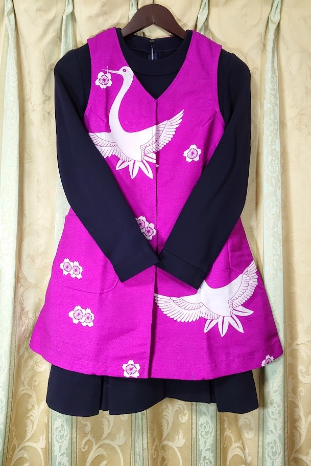 JAL CAさんのエプロン パープル 1970年代 スチュワーデスのエプロン アテンションプリーズ モリ・ハナエ 拍卖