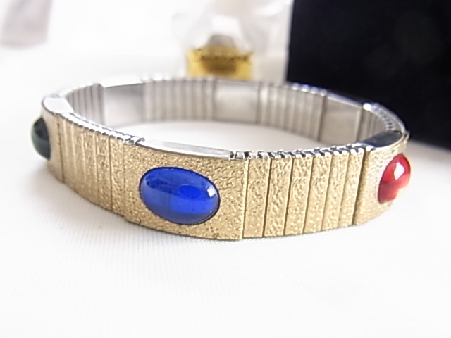 ビンテージ/ヴィンテージ ルビーレットトーン エメラルドグリーントーン サファイアブルートーンの3色カボションの素敵ブレスレット☆拍卖