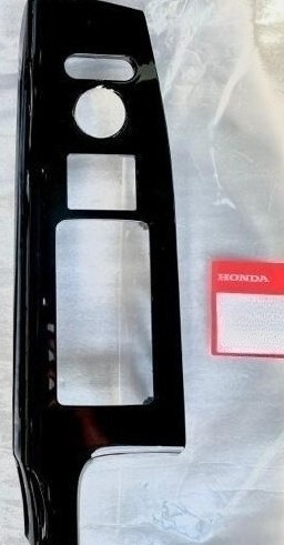 新品 純正品 HONDA ホンダ フロントドアパネル ピアノブラック 運転席側 オデッセイ RC1 RC2 後期拍卖