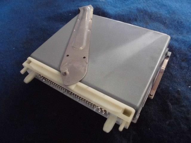 ボルボ 70シリーズ E-8B5254W エンジンコンピューター 0 261 204 457拍卖