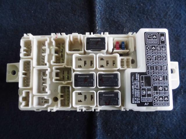 デイズルークス DBA-B21A ヒューズボックス P38 8637B064拍卖
