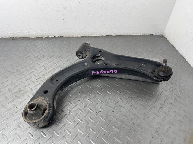 ミラココア L675S 右Fロアアーム 48068-B2080拍卖