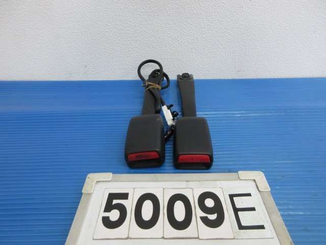 5009E NOTE ノート 前期 E11 NE11 純正 フロント シートベルトキャッチ XSサイズ拍卖