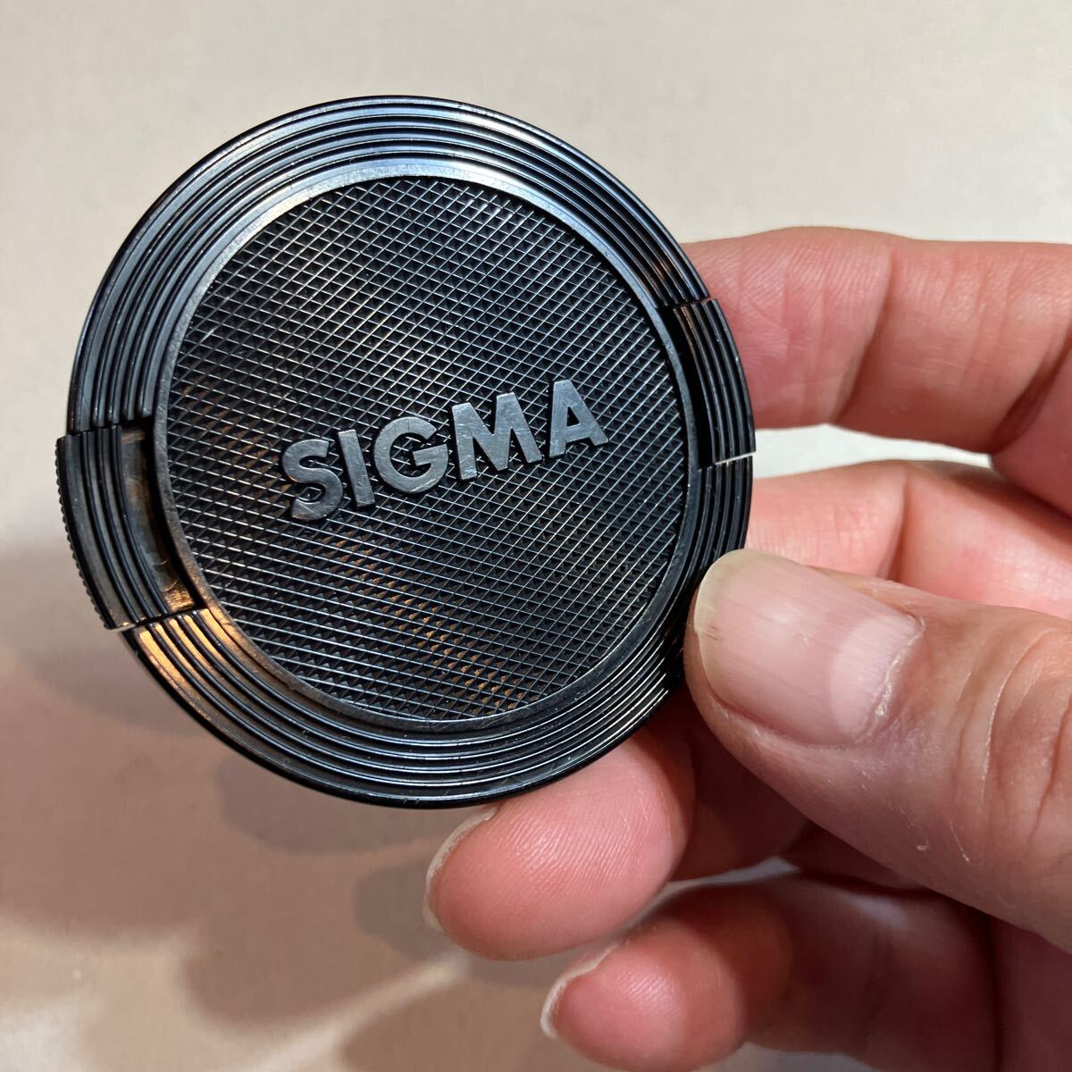 レンズキャップ SIGMA ② 55MMクリップ式 55MMのフィルターに入ります。美品拍卖