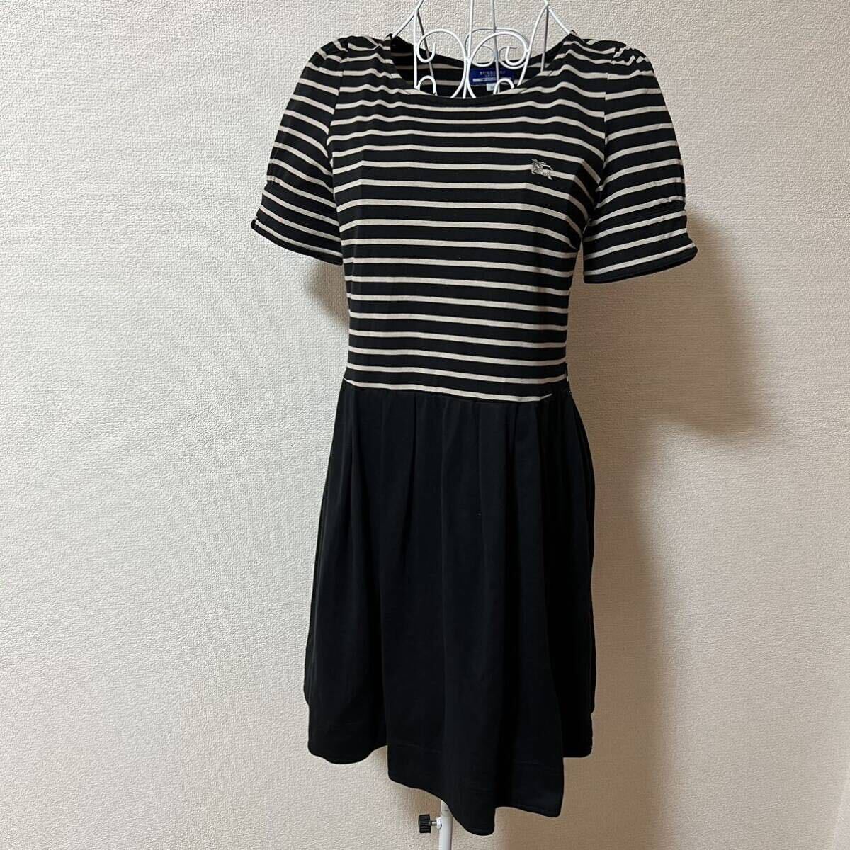 美品 BURBERRY BLUE LABEL バーバリー ブルーレーベル 半袖 ミニワンピース 38 ボーダー ブラック拍卖