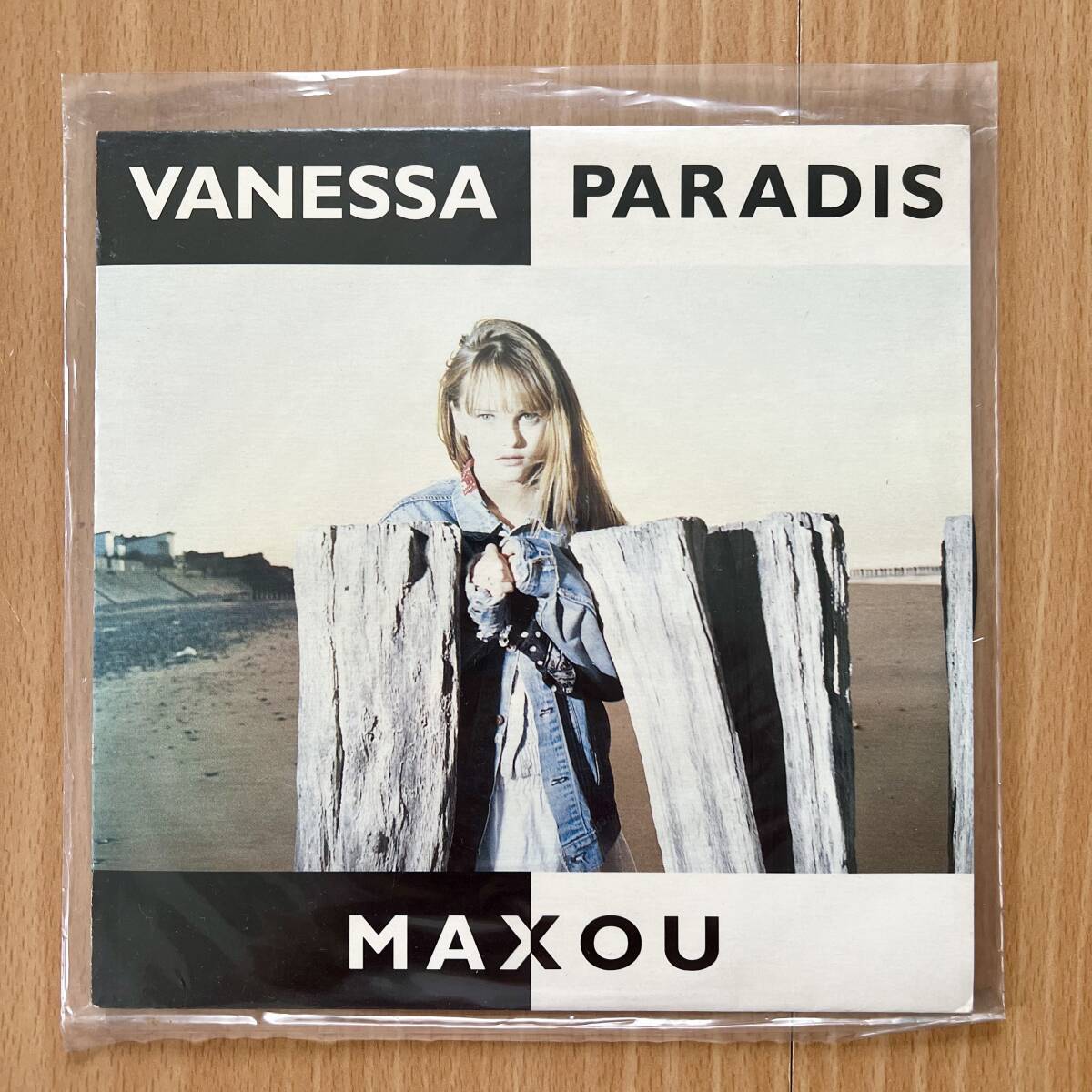 France盤 EP (7インチ) レコード ヴァネッサ・パラディ Vanessa Paradis MAXOU 仏 フランス拍卖