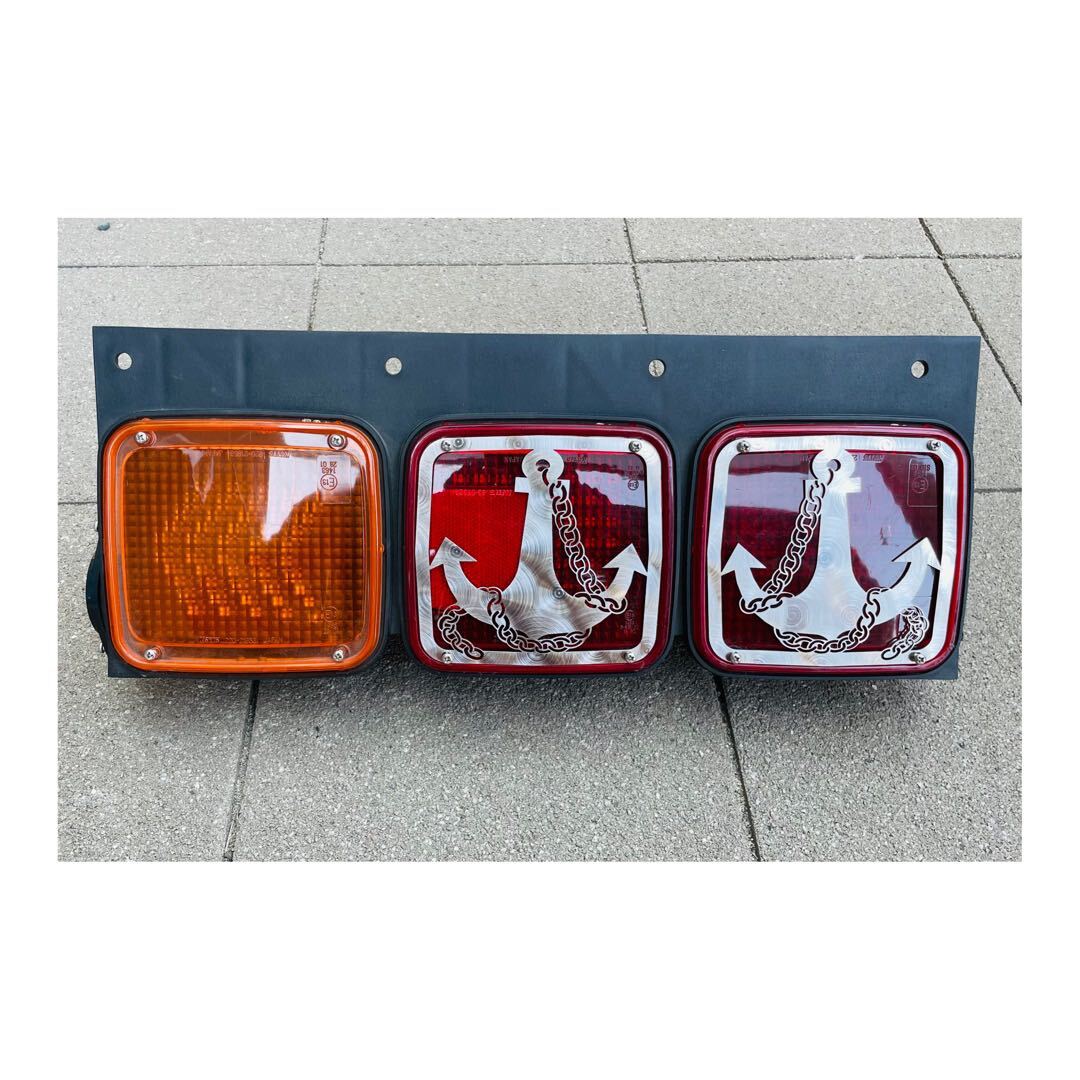 INI-2 ICHIKO 市光 テールライト テールカバー イカリ ステンレス ウロコ カスタム デコトラ トラック LED 左右セット オリジナル拍卖