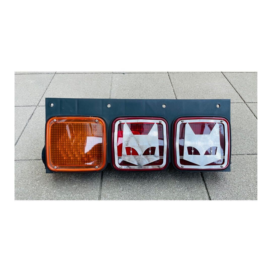 KNN-2 KOITO 小糸 テールライト テールカバー 猫 トラック デコトラ オリジナル カスタム ウロコ LED拍卖