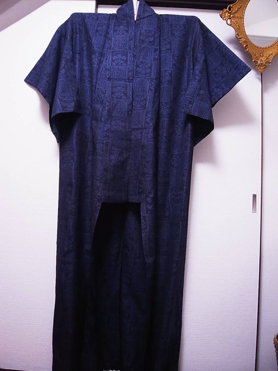 ★着物 紬 藍色 夏の着物 幾何学模様 和装 令和着物 レトロモダン拍卖