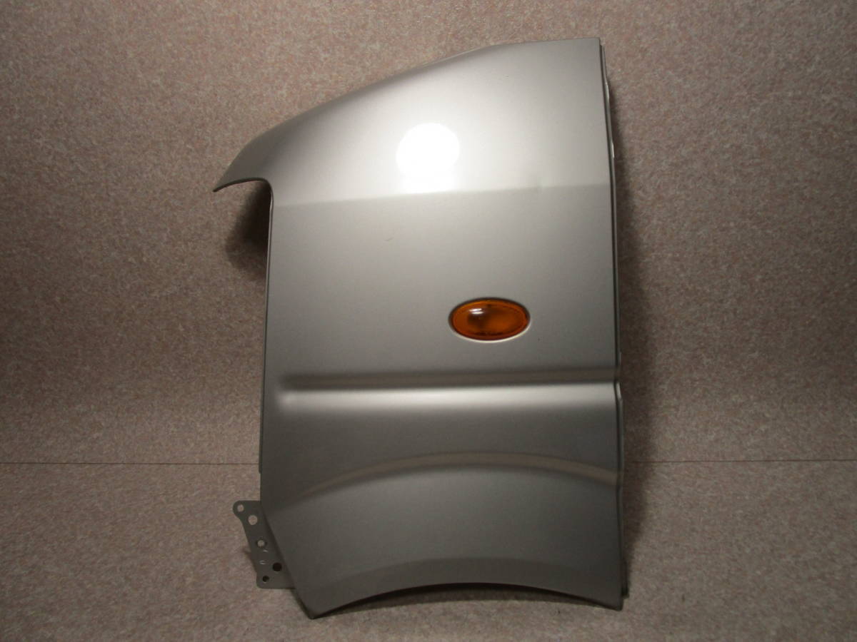 エブリィ DA64V フロント フェンダーパネル 左 Z2S シルキーシルバーメタリック #1555拍卖
