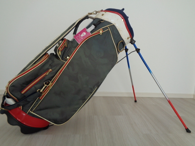 マーク&ロナ 3点式 スタンド型キャディバッグ スカルカモ柄 トリコロール拍卖