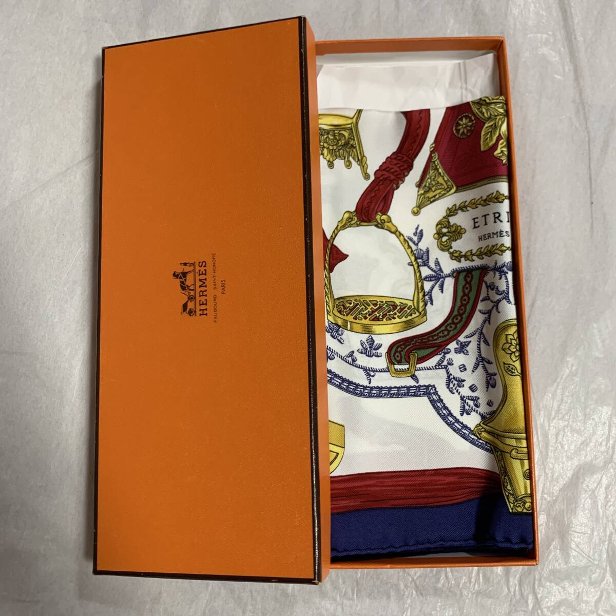 HERMES エルメス シルクスカーフ拍卖