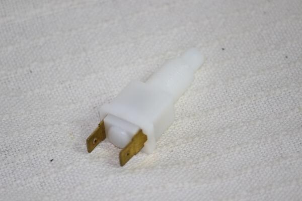 新品 ローバーミニ ストップスイッチ 13H3735 ポスト投函拍卖