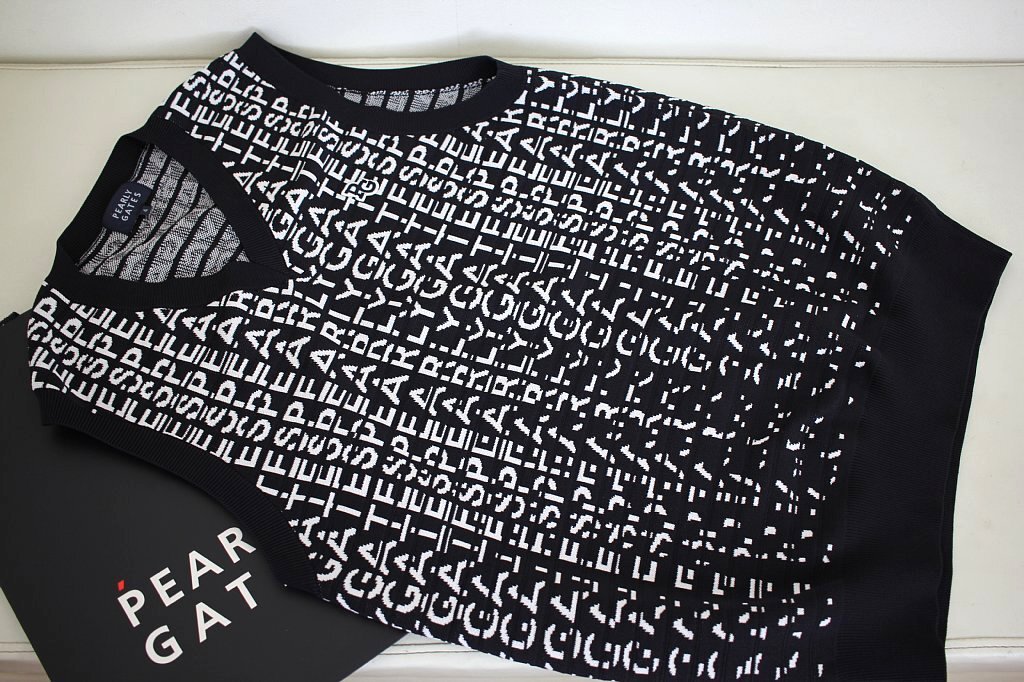 ◇PEARLY GATES◇ パーリーゲイツ モノグラム ベスト 紺色 size.4 ☆☆大幅値下げ☆☆拍卖