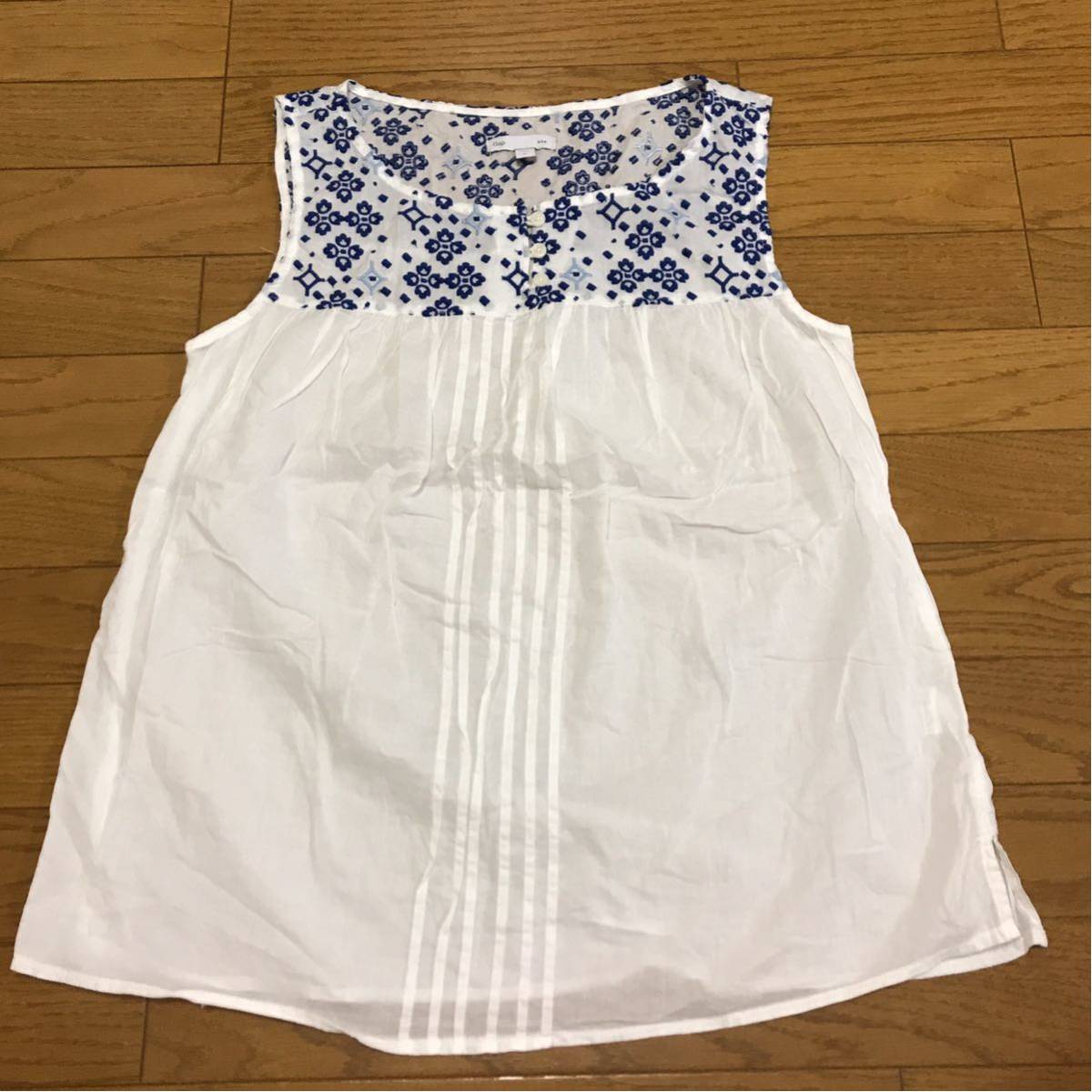 GAP ギャップ ホワイト ノースリーブカットソー 刺繍 サイズM拍卖