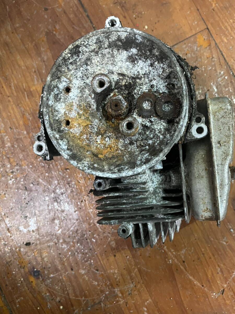 草刈機刈払機 部品パーツ エンジン 圧縮あり 部品取り ジャンク取扱 ロビン 型番不明拍卖