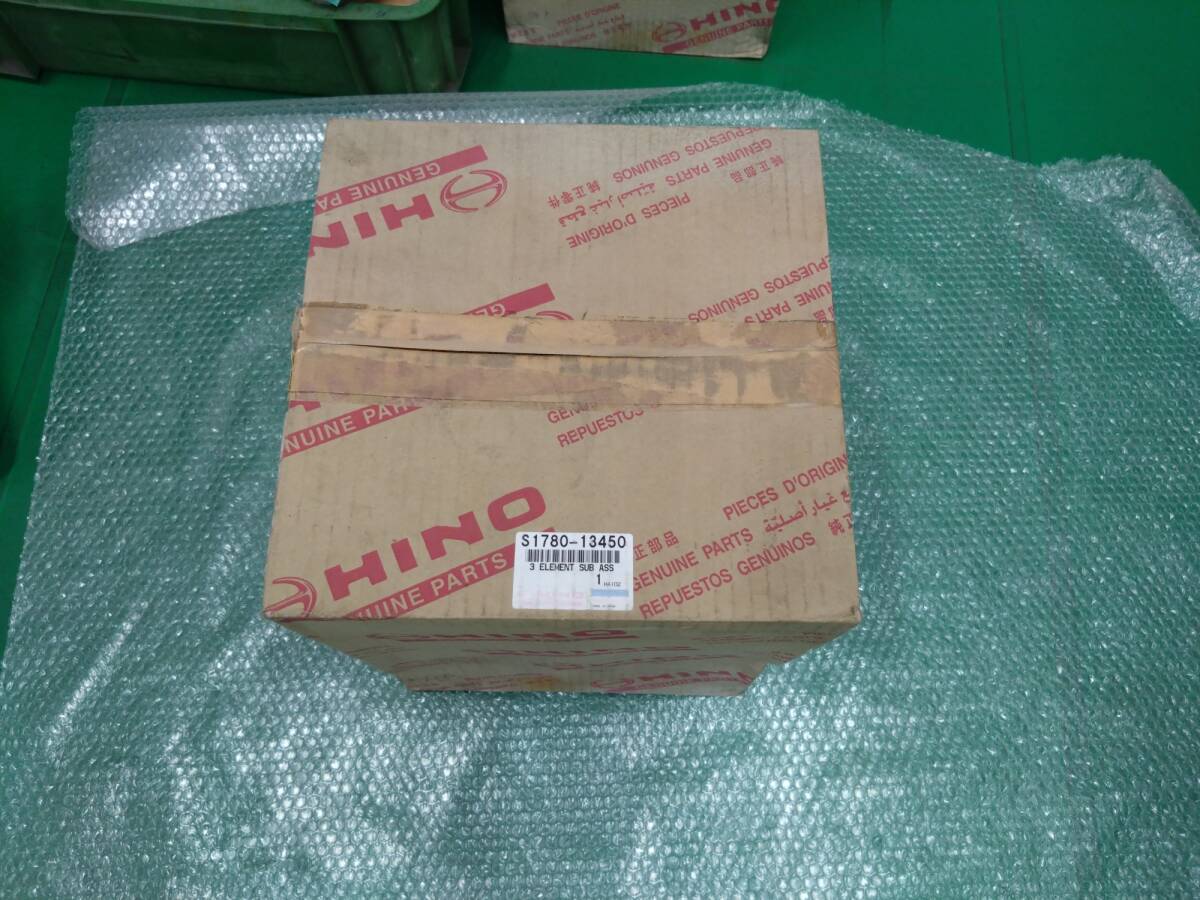 2278 日野 純正エアークリーナーエレメント S1780-13450拍卖