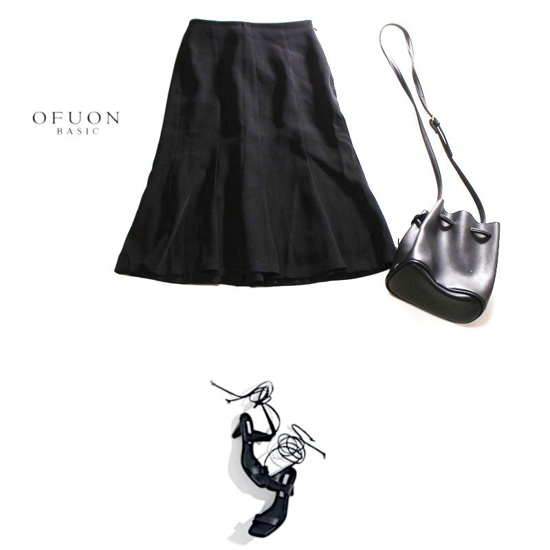 美品 オフオン OFUON ミッシェルクラン MICHEL KLEIN イトキン(株) ハリ ストレッチ ジャージ― Aライン フレアスカート 11号 40 ブラック拍卖