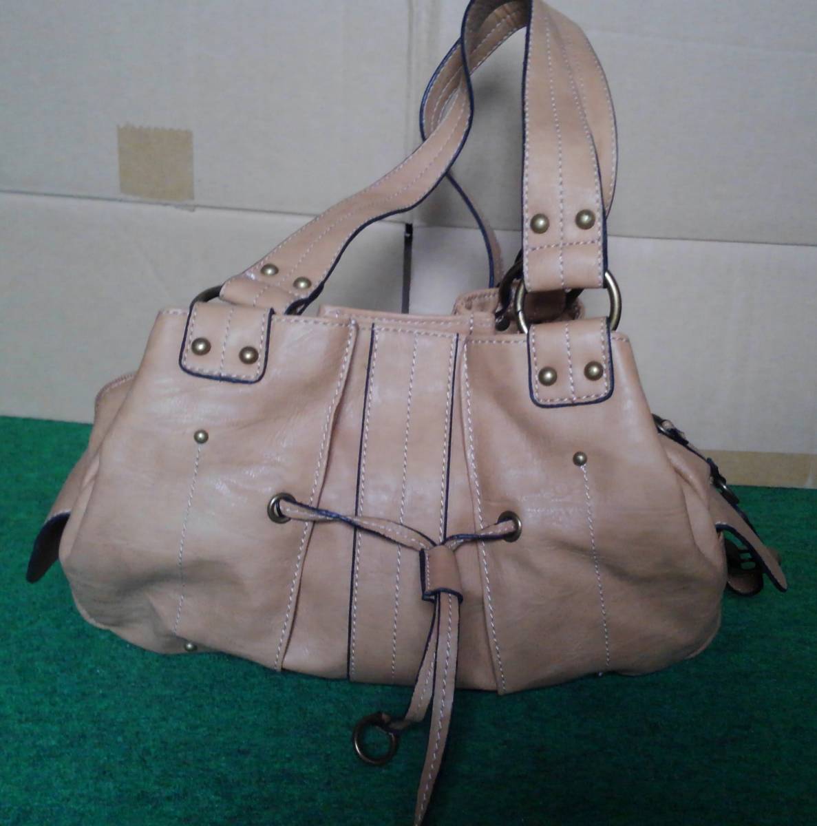 トートバック 手持ちバック レディースバック 婦人用 色:ベージュ 拍卖