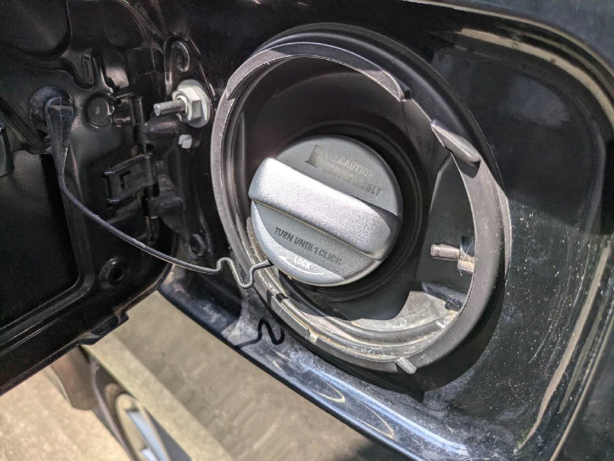 デザイン性UP♪ 給油口キャップ タンクキャップ カバー 銀 プレオ L275B L285B A F L リミテッド スペシャル拍卖